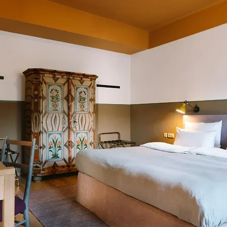 Henri Garmisch-Partenkirchen