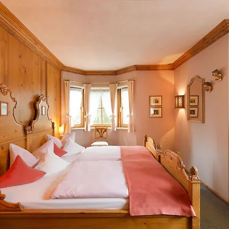 Reindl's Partenkirchener Hof 4* גרמיש-פרטנקירכן