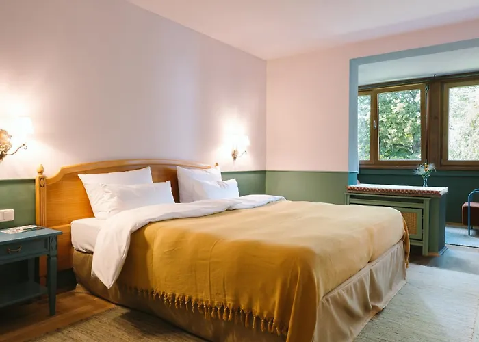 Henri Ξενοδοχείο Γκάρμις-Παρτενκίρχεν