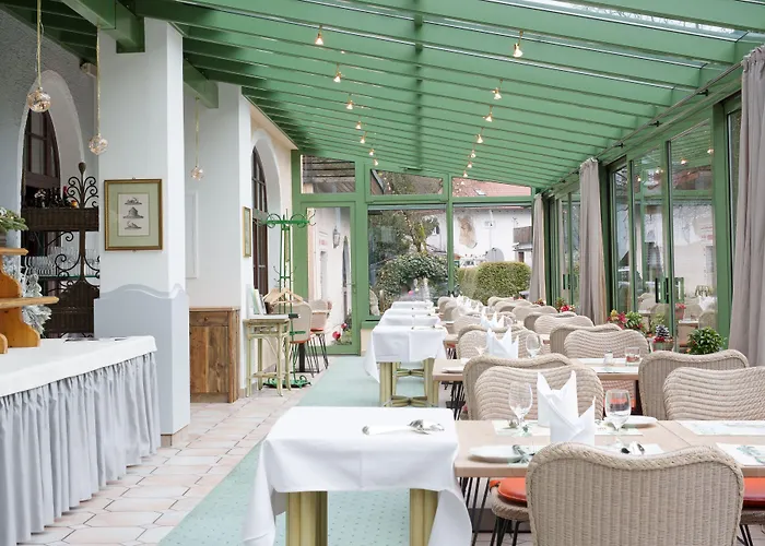 Henri Ξενοδοχείο 4*